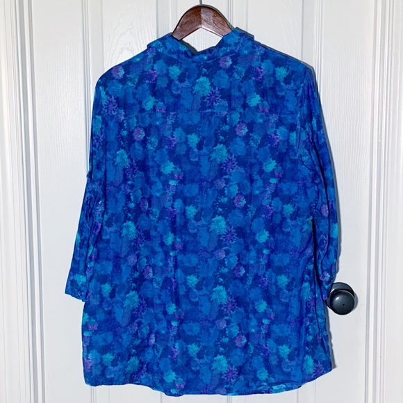 Watercolor Blue Long Sleeve Button Down Sz XL / 16 - Picture 4 of 7